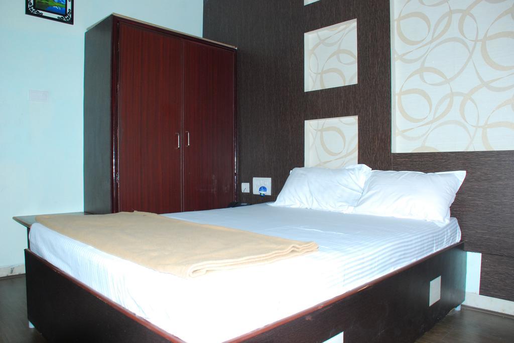 Jayalakshmi Residency Hotel Tirupati Pokój zdjęcie